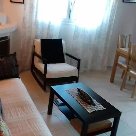 Katerina's Traditional House In Lefkes Village *