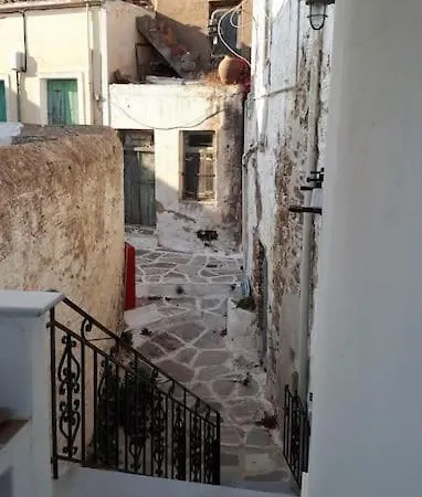 Katerina's Traditional House In Lefkes Village *