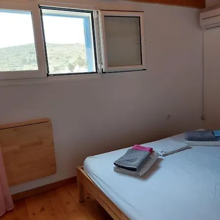 Διαμέρισμα Katerina's Traditional House In Lefkes Village Λεύκες